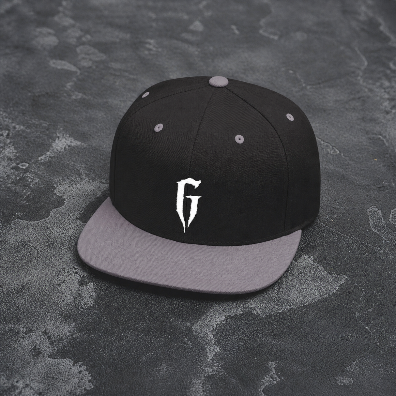 G Logo Flat Bill Snapback